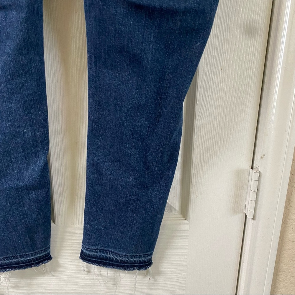 Good American GOOD LEGS SKINNY JEANS Women's Size 22 Blue Denim Fray Hem Jeans - Picture 12 of 14